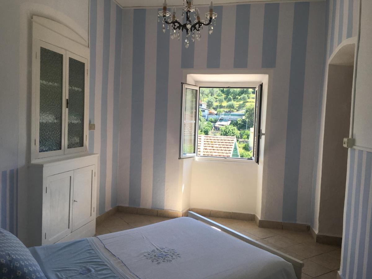Casa Elvira Villa อิมเปรีอา ภายนอก รูปภาพ