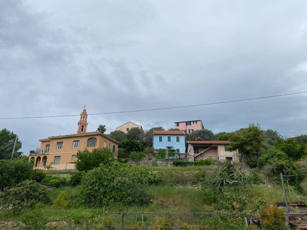 Casa Elvira Villa อิมเปรีอา ภายนอก รูปภาพ